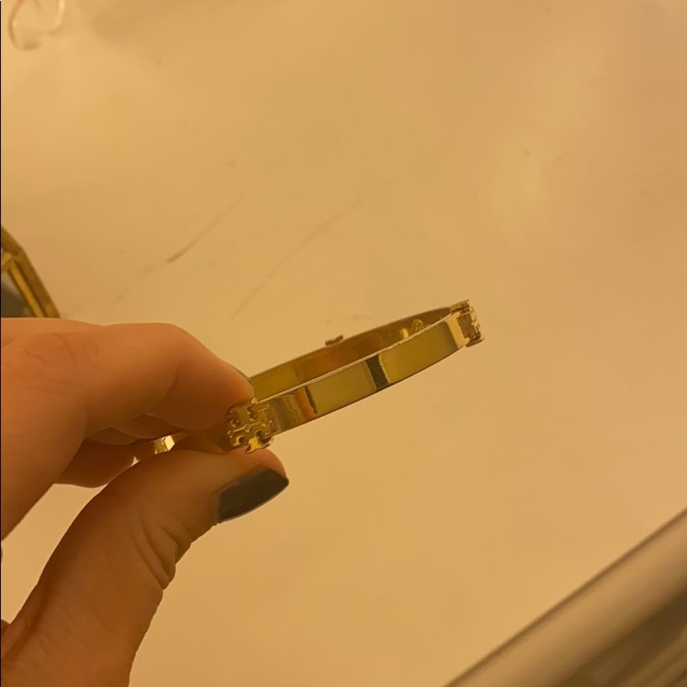tory burch gold bracelet
